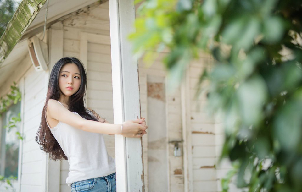 一只大手拉住刘璝。